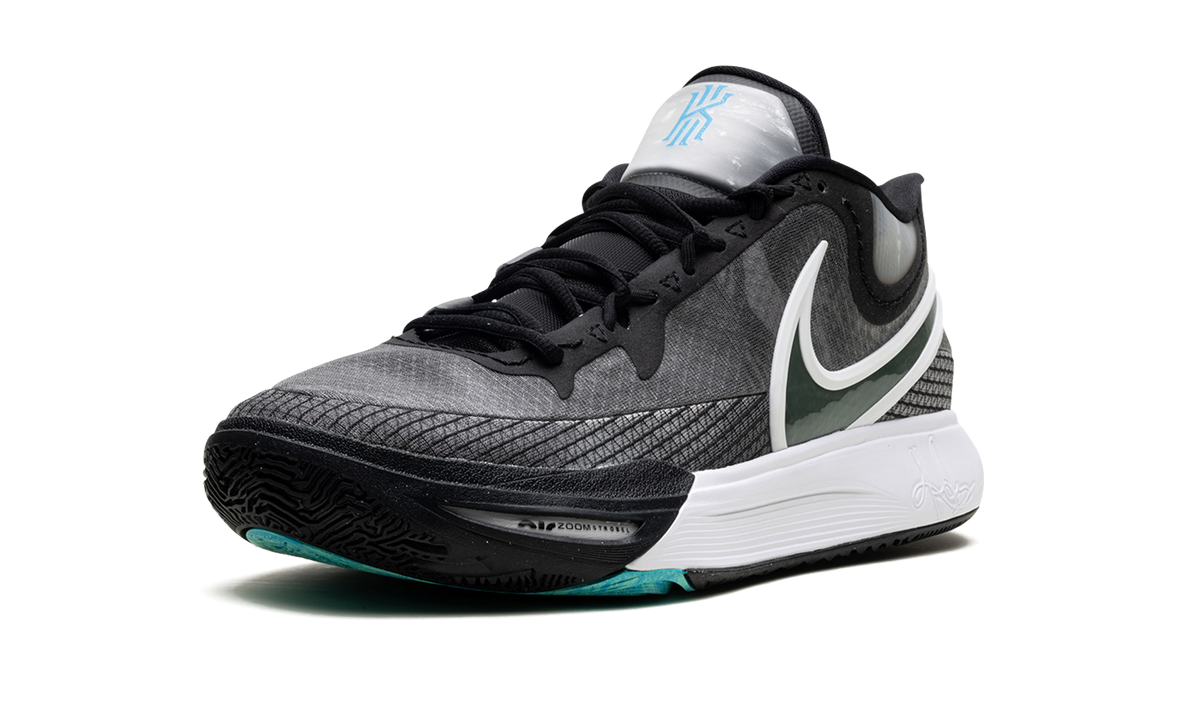 Kyrie 8 "Light Menta" DJ6017 001